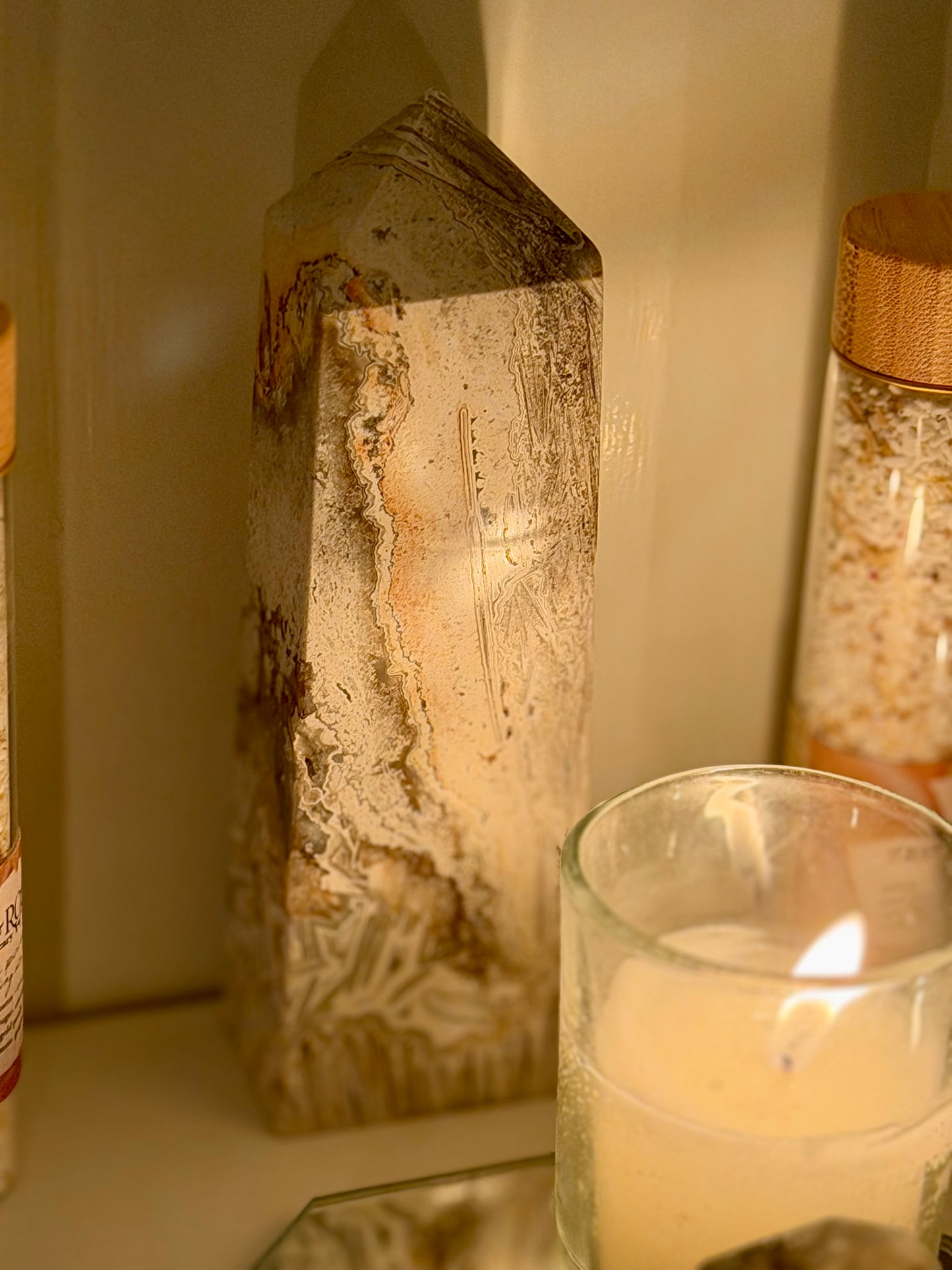 Mexican White Lace Agate Obelisk Tower
