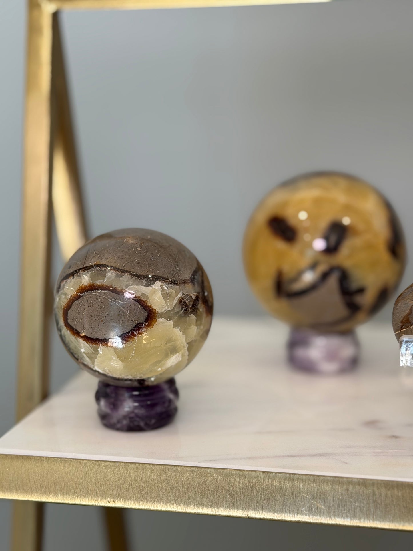 Septarian Sphere (50–85mm) – Grounding, Strength & Earth Energy