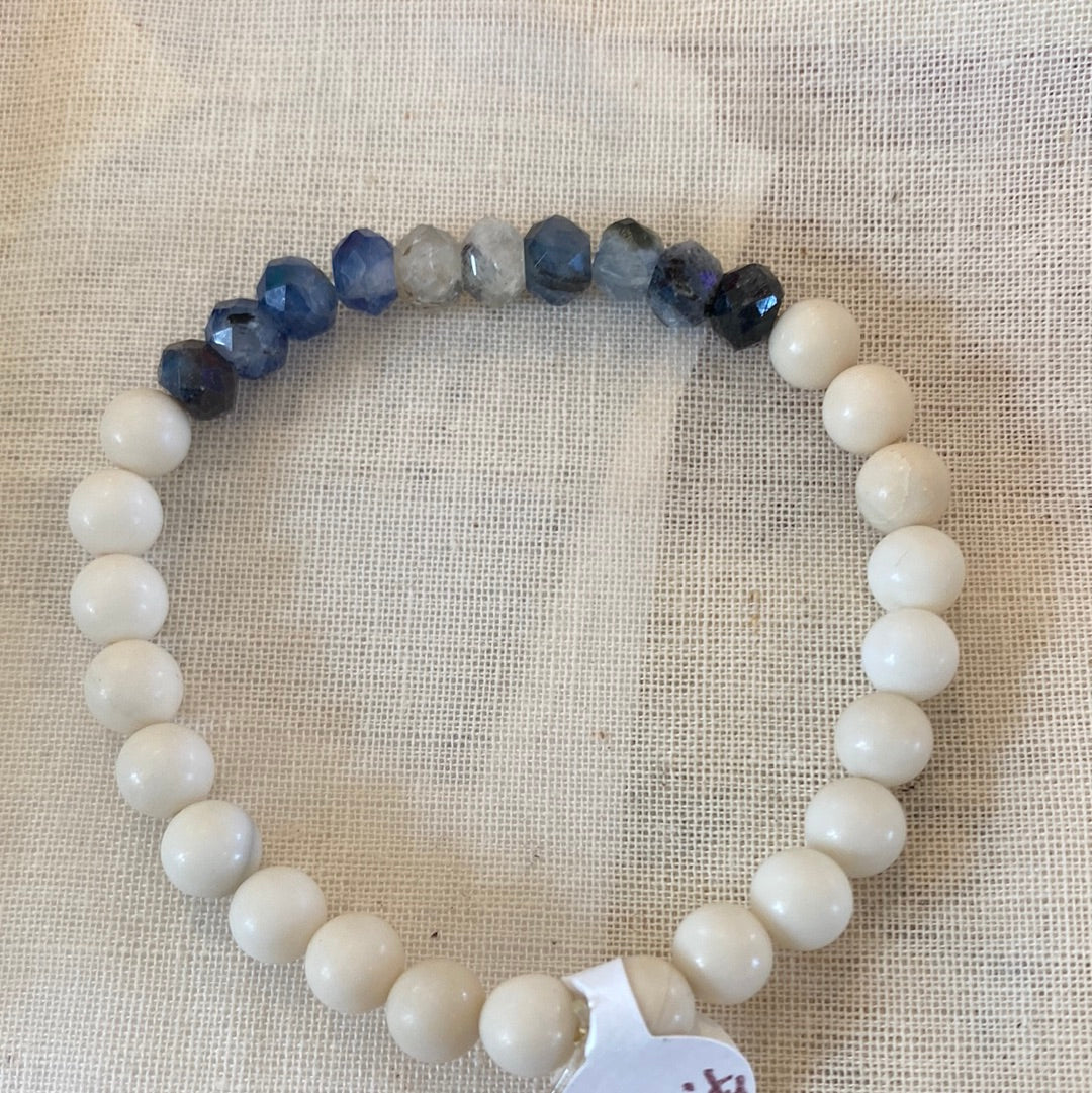 Kyanite Bracelet (A)
