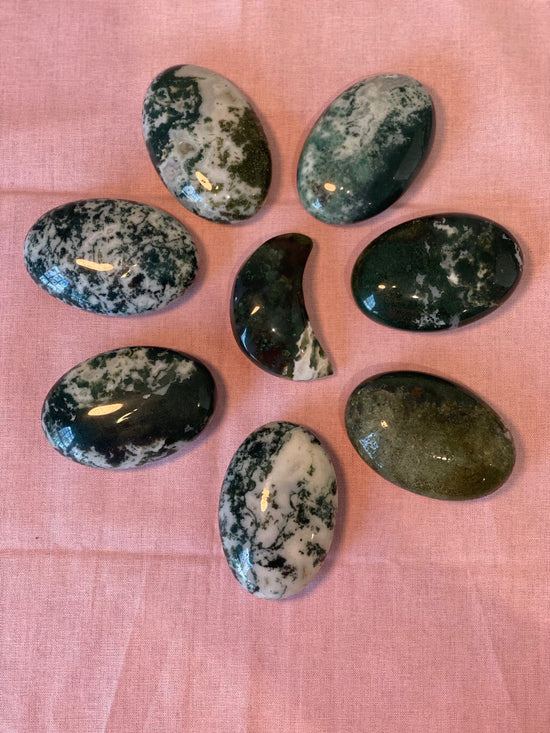 Moss Agate Palm Stone