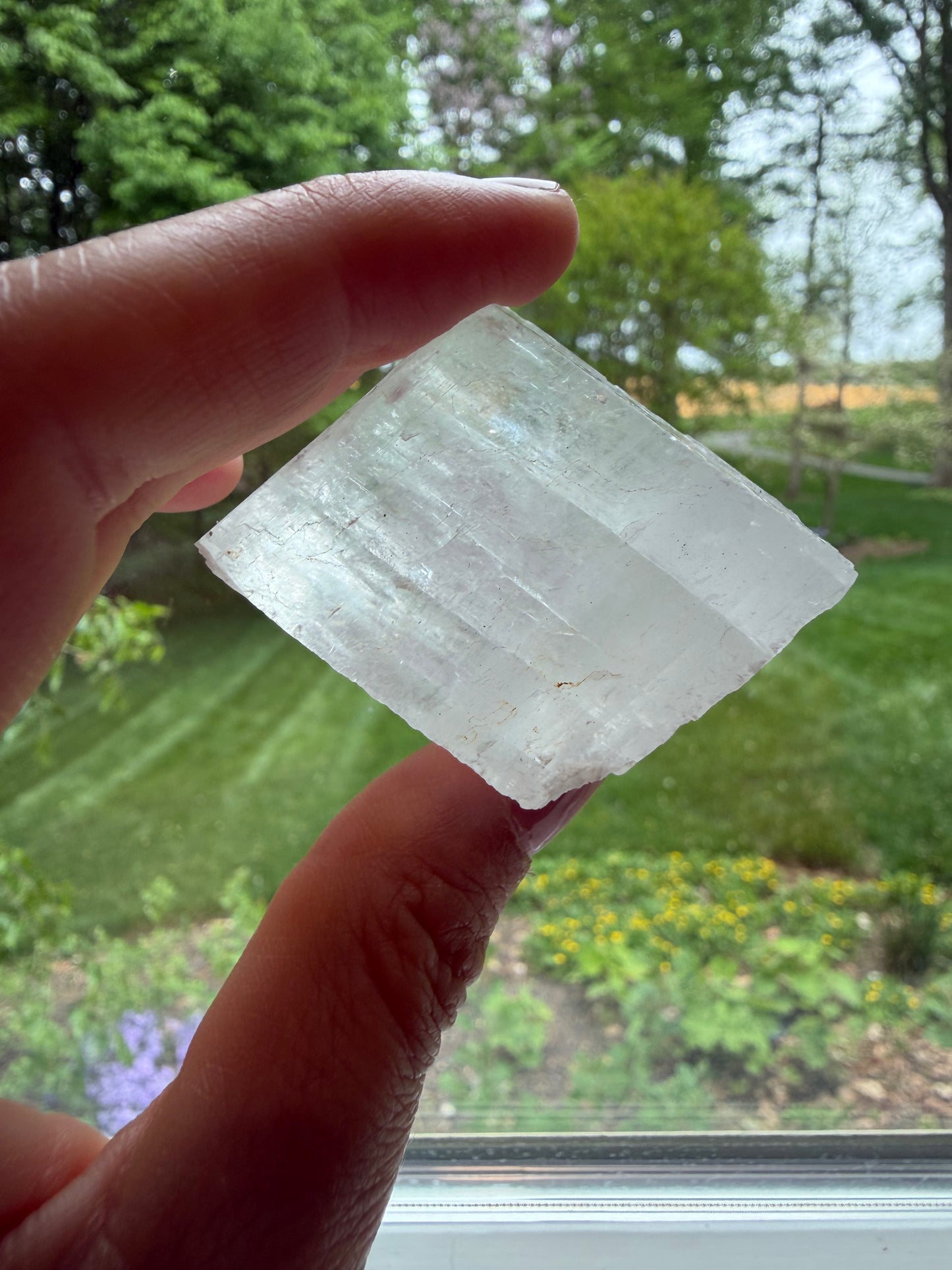Honey Calcite Cube– Warmth, Confidence & Steady Energy
