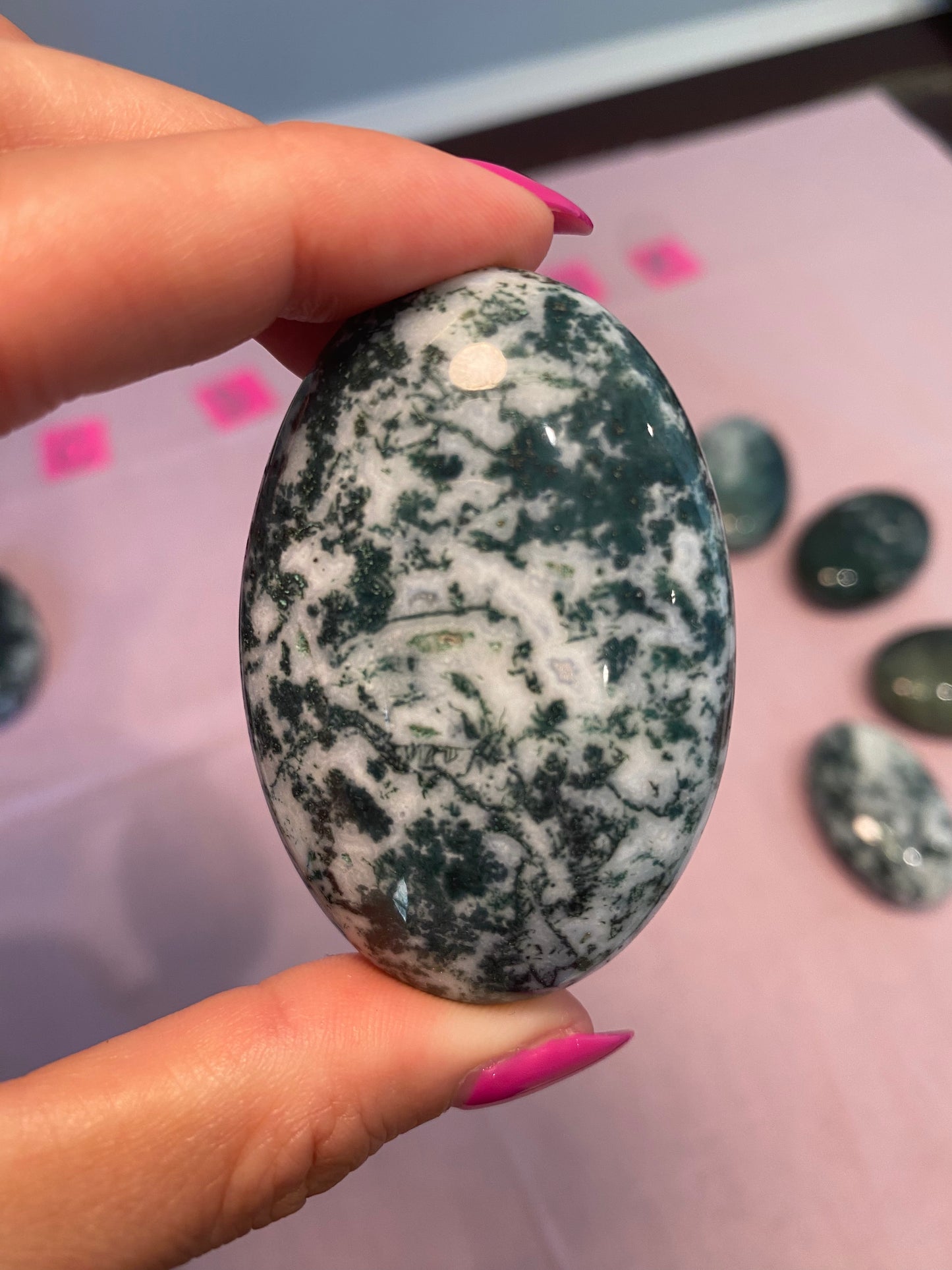 Moss Agate Palm Stone